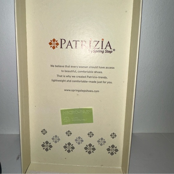 Patrizia by Spring Step Ginera Blue & gold loafers size 7 Women’s - Picture 3 of 15